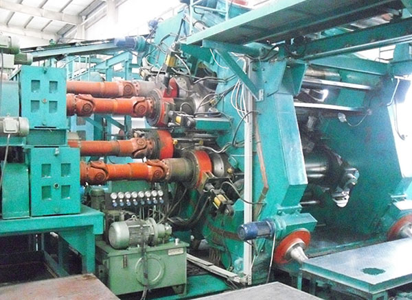 橡塑機(jī)械工業(yè)十字萬向軸應(yīng)用案例